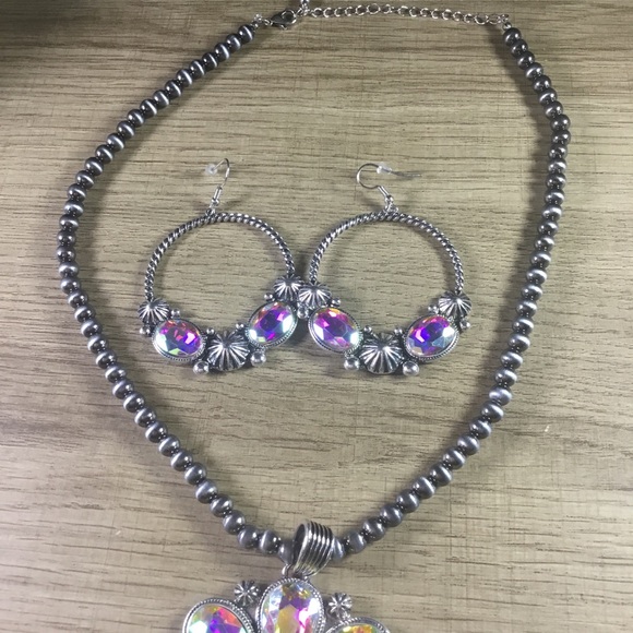 Multicolored Squash Blossom Silver and Pink Jewelry Necklace Earrings Set - Picture 3 of 7